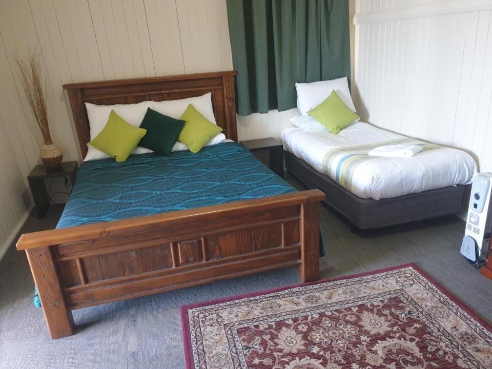 Exchange Hotel Toogoolawah Buitenkant foto