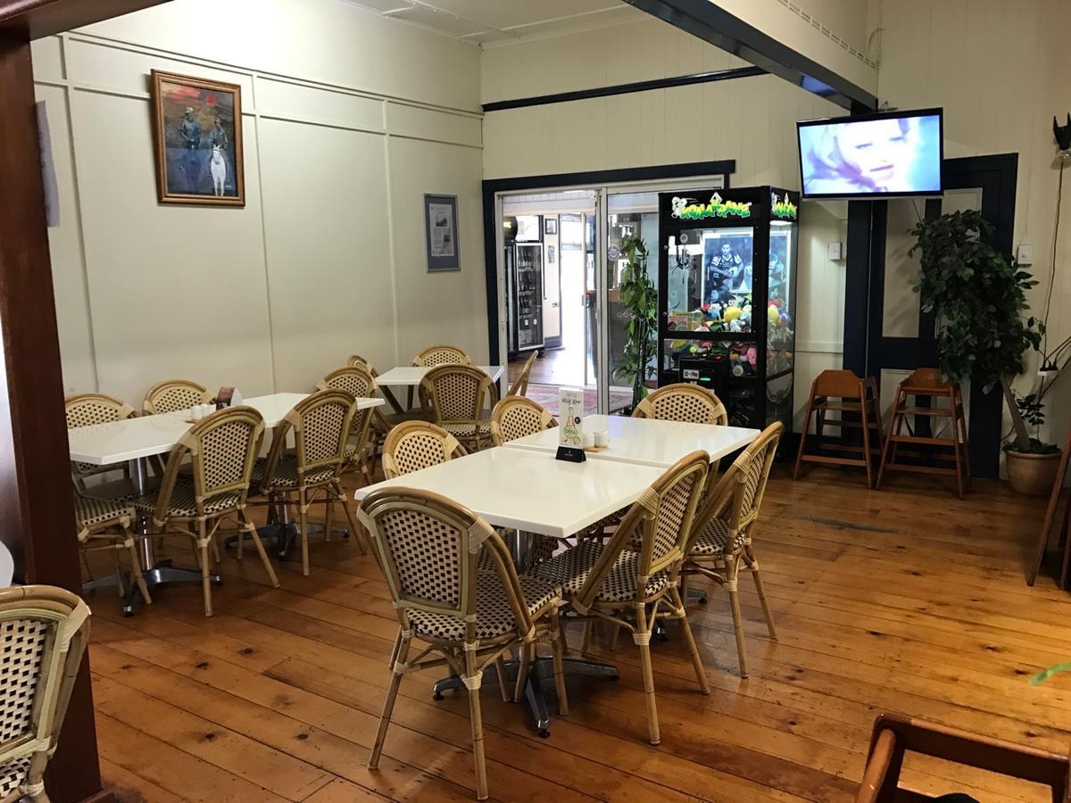 Exchange Hotel Toogoolawah Buitenkant foto